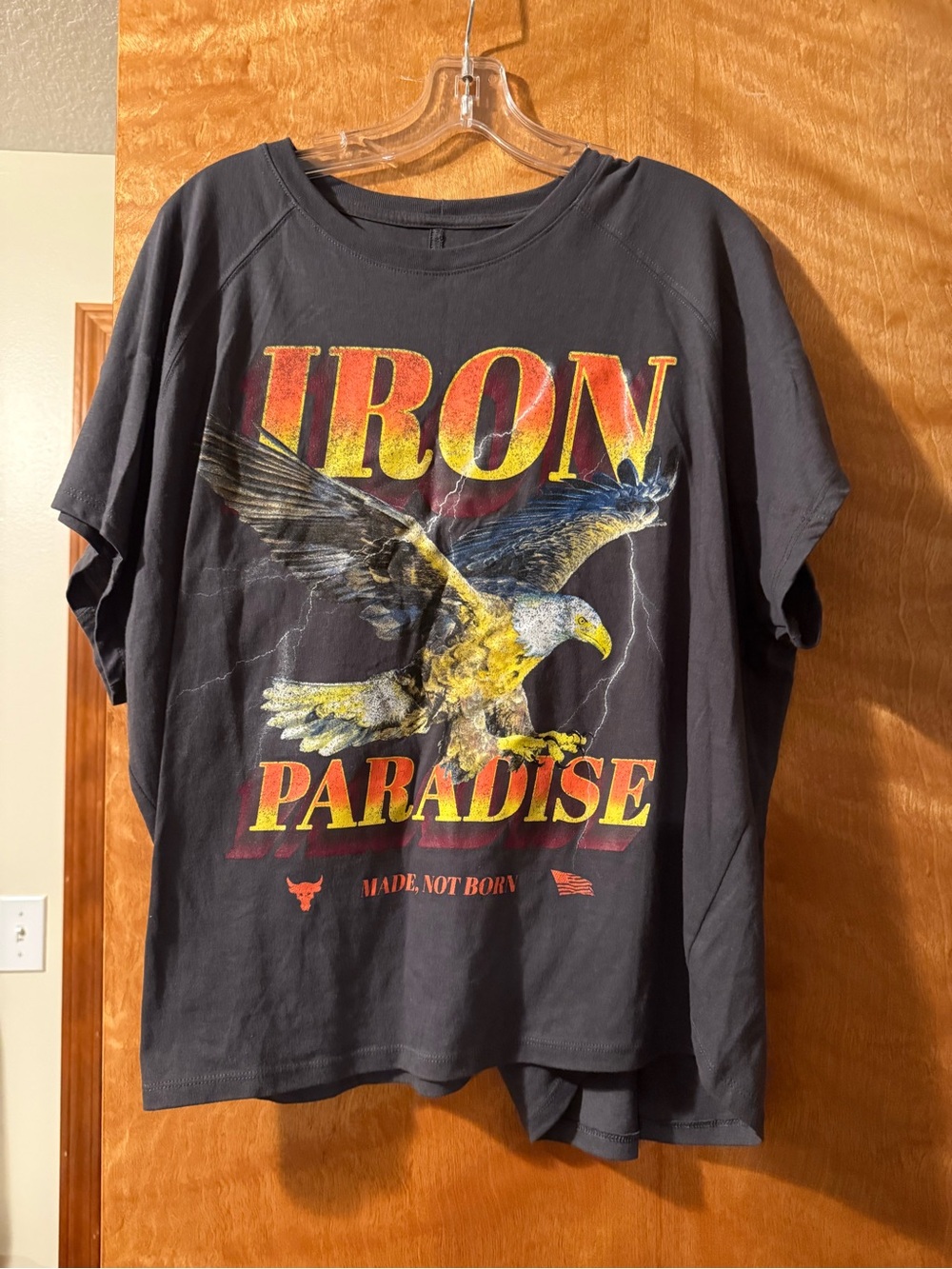 UA short sleeve top